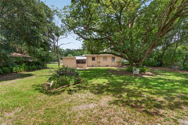 2402 S SUMMERLIN AVENUE, Sanford, FL 32771