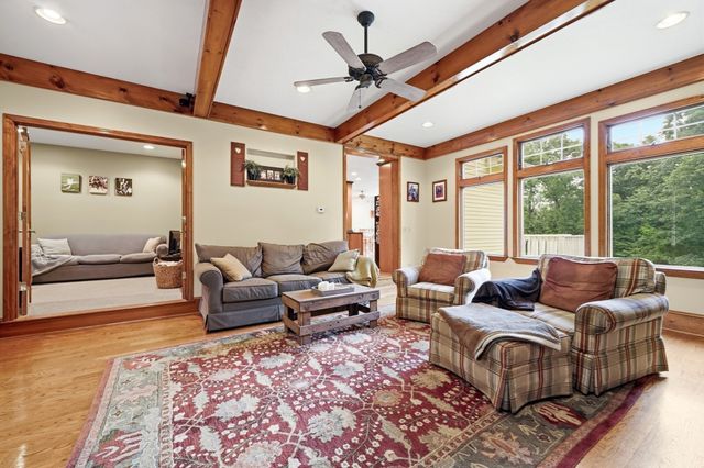 10 Bartelli Road, Lakeville, MA 02347
