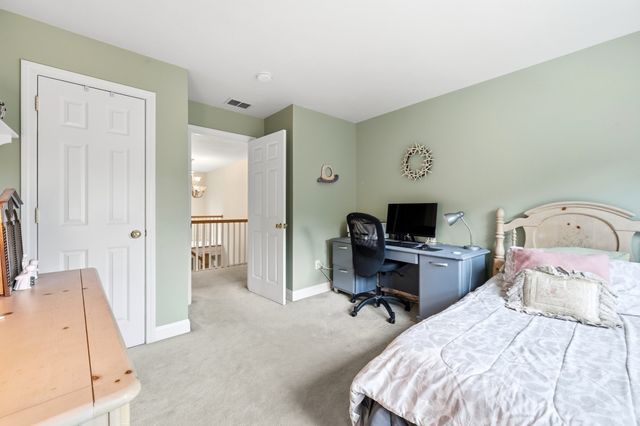 10 Bartelli Road, Lakeville, MA 02347
