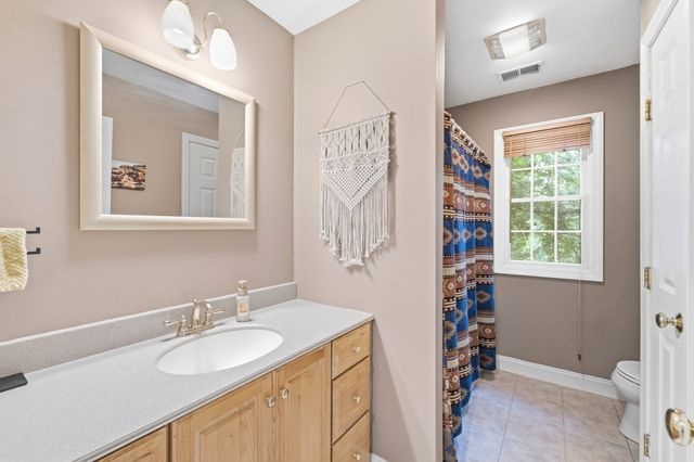 10 Bartelli Road, Lakeville, MA 02347
