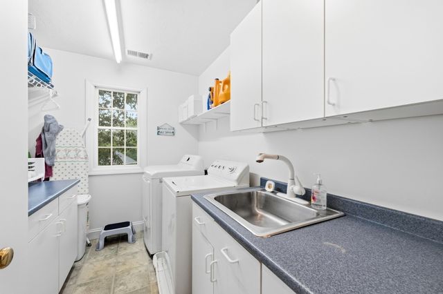 10 Bartelli Road, Lakeville, MA 02347