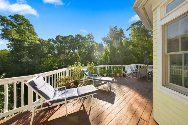10 Bartelli Road, Lakeville, MA 02347