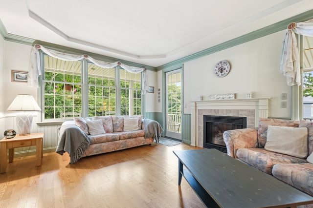 10 Bartelli Road, Lakeville, MA 02347