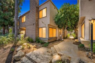 18316 Hatteras 20, Tarzana, CA 91356