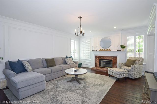 17796 Crystal River Drive, Macomb, MI 48042