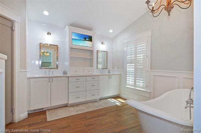 17796 Crystal River Drive, Macomb, MI 48042