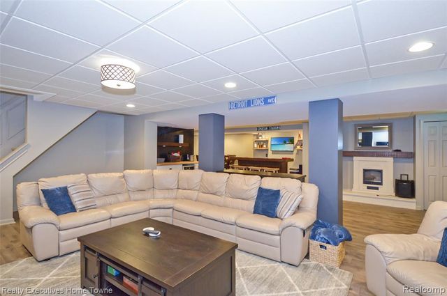 17796 Crystal River Drive, Macomb, MI 48042