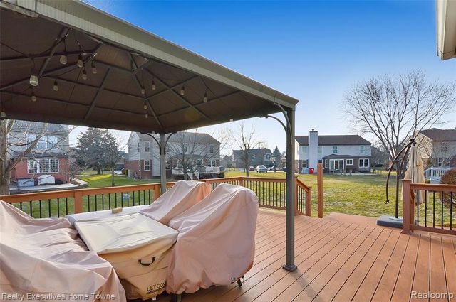 17796 Crystal River Drive, Macomb, MI 48042