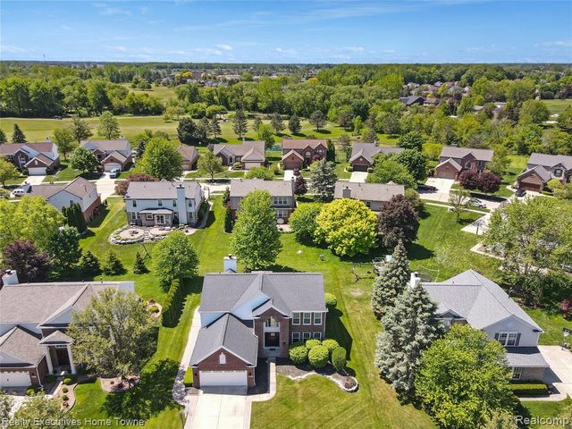 17796 Crystal River Drive, Macomb, MI 48042