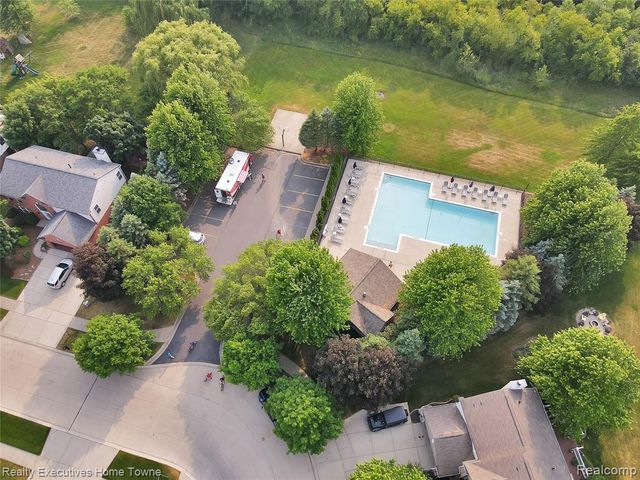 17796 Crystal River Drive, Macomb, MI 48042