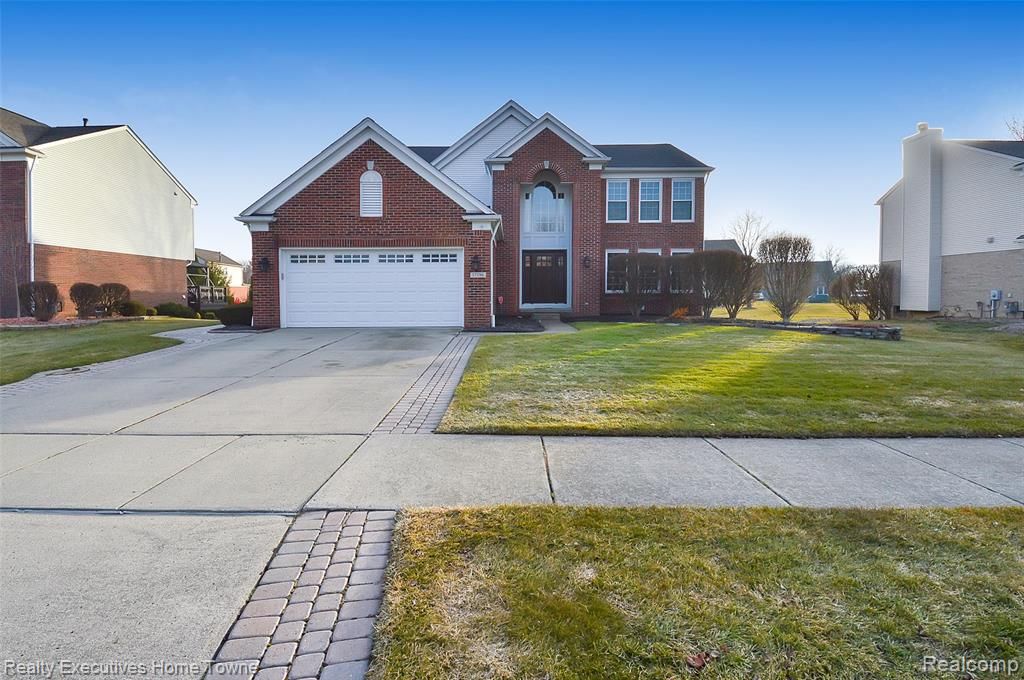 17796 Crystal River Drive, Macomb, MI 48042