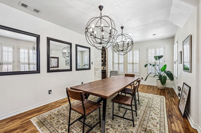 221 N Lucas Drive, Grapevine, TX 76051