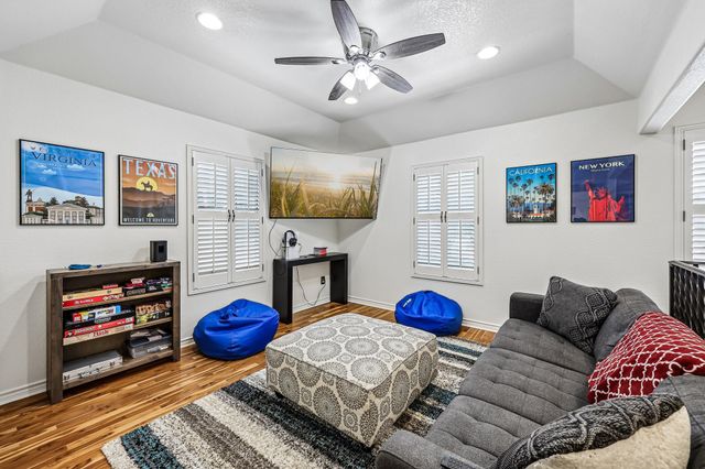 221 N Lucas Drive, Grapevine, TX 76051