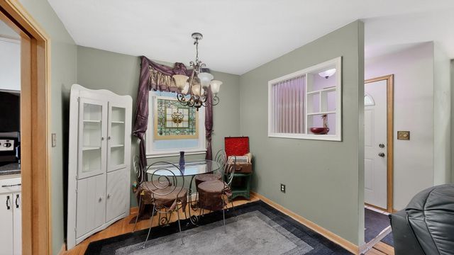 1447 13TH Avenue NW, Rochester, MN 55901