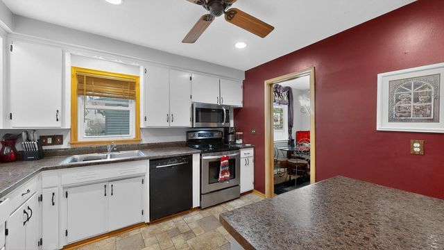 1447 13TH Avenue NW, Rochester, MN 55901
