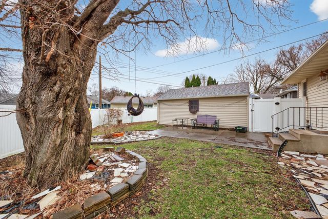 1447 13TH Avenue NW, Rochester, MN 55901