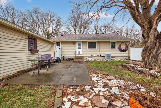 1447 13TH Avenue NW, Rochester, MN 55901