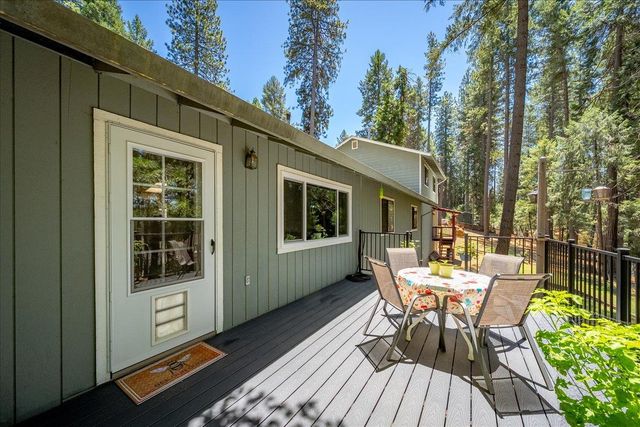 5582 Sierra Springs Dr, Pollock Pines, CA 95726