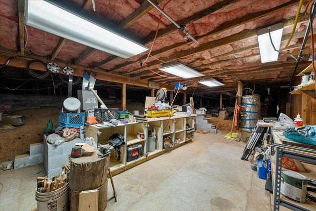 5582 Sierra Springs Dr, Pollock Pines, CA 95726