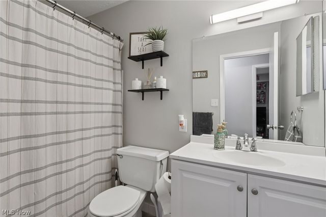 16495 Heather Lane F103, Middleburg Heights, OH 44130