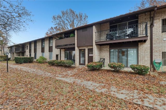 16495 Heather Lane F103, Middleburg Heights, OH 44130