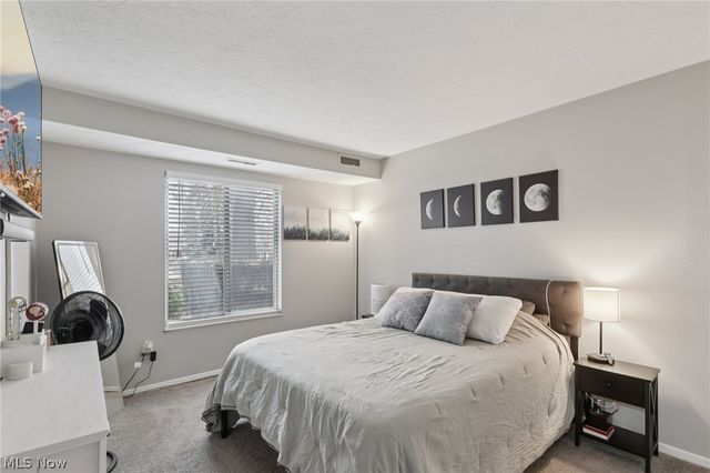 16495 Heather Lane F103, Middleburg Heights, OH 44130