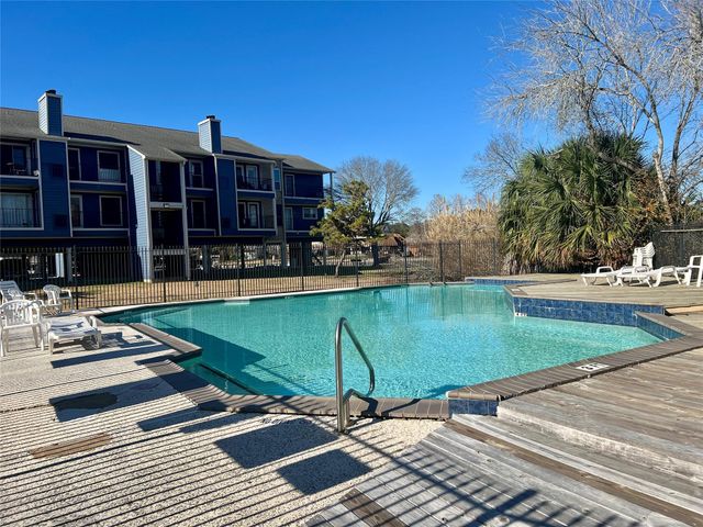 18617 Egret Bay Boulevard 1001, Webster, TX 77058