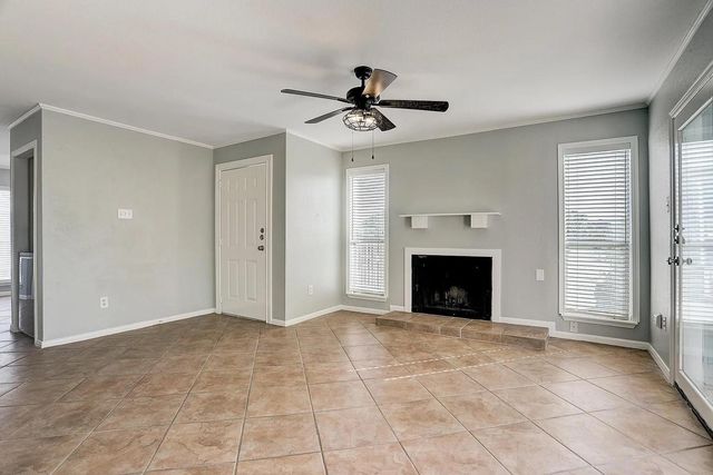 18617 Egret Bay Boulevard 1001, Webster, TX 77058