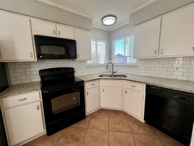 18617 Egret Bay Boulevard 1001, Webster, TX 77058