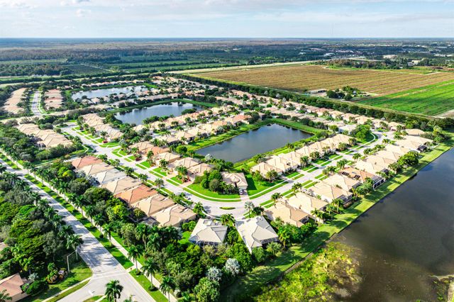 9632 Dovetree Isle Drive, Boynton Beach, FL 33473