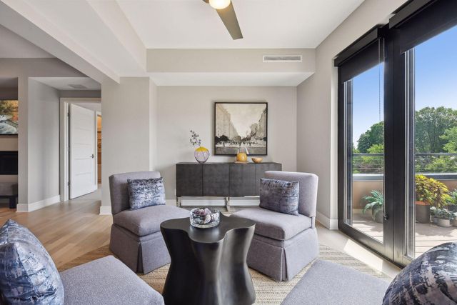 222 Ferndale Road S 303, Wayzata, MN 55391