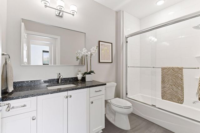 222 Ferndale Road S 303, Wayzata, MN 55391