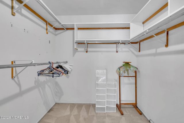 15 Walnut Court, Matawan, NJ 07747