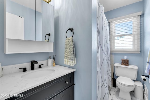 15 Walnut Court, Matawan, NJ 07747