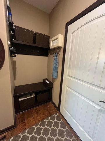 1106 N Forestview St, Wichita, KS 67235