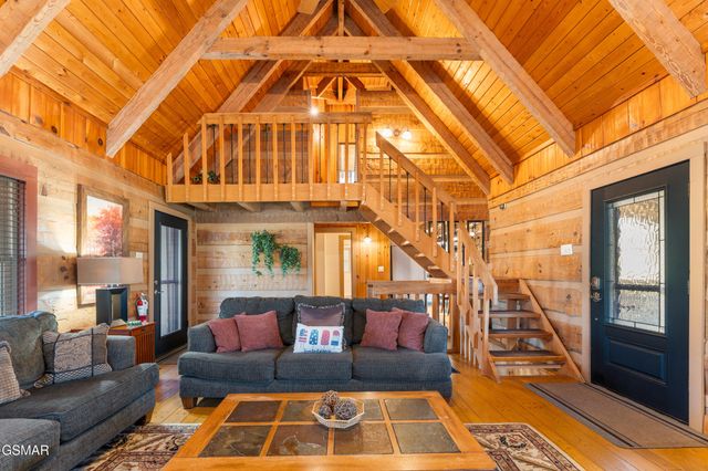 409 Matterhorn Drive, Gatlinburg, TN 37738