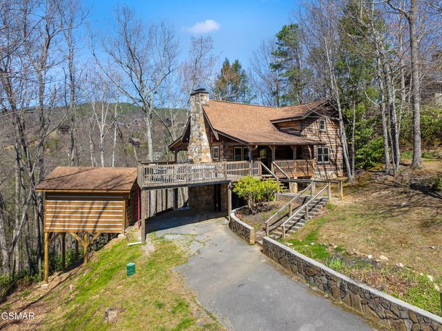 409 Matterhorn Drive, Gatlinburg, TN 37738