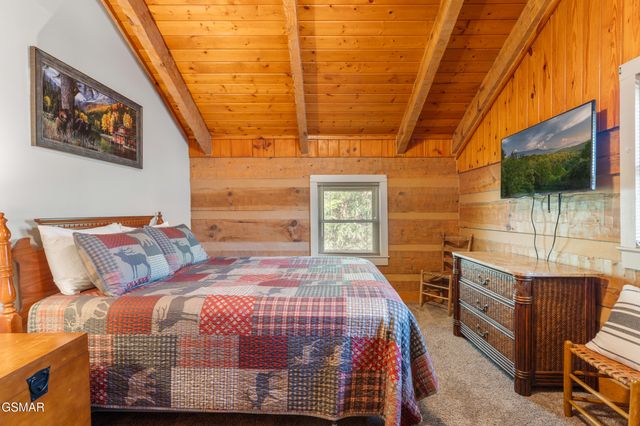 409 Matterhorn Drive, Gatlinburg, TN 37738