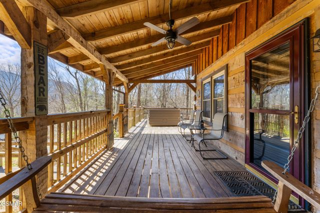 409 Matterhorn Drive, Gatlinburg, TN 37738