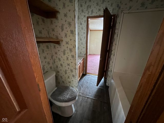 225 E 360 N, Anderson, IN 46012