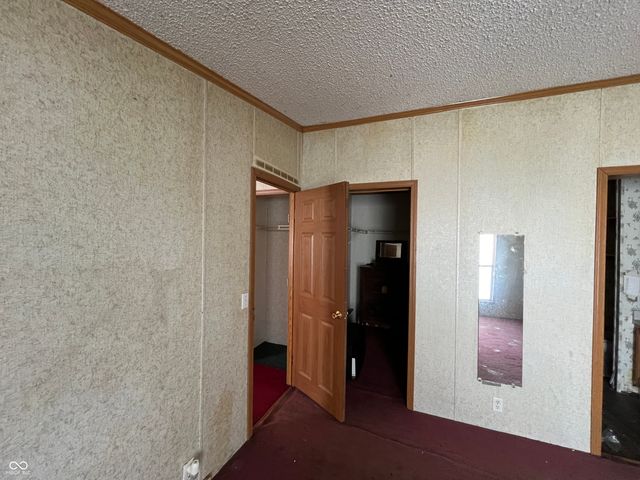 225 E 360 N, Anderson, IN 46012