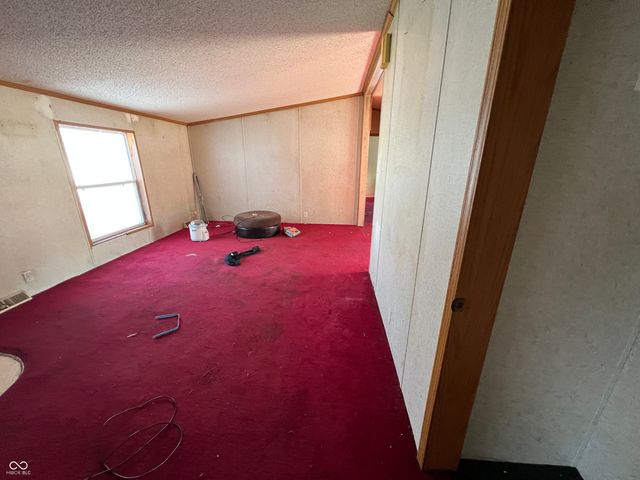 225 E 360 N, Anderson, IN 46012