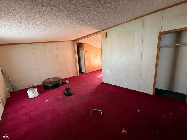 225 E 360 N, Anderson, IN 46012