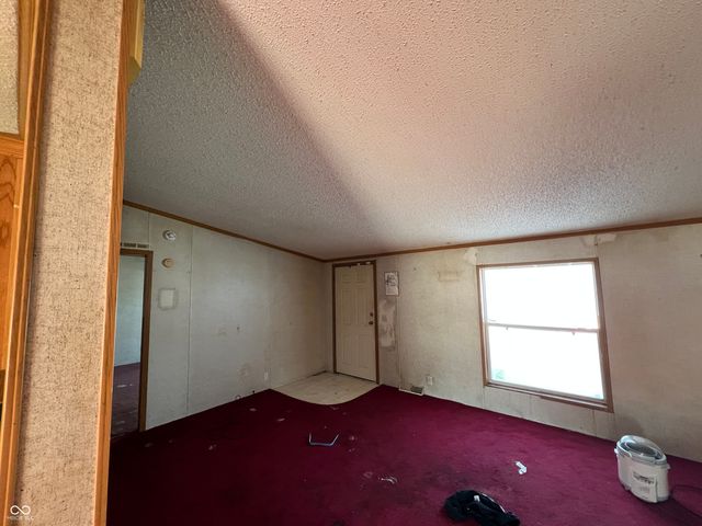 225 E 360 N, Anderson, IN 46012