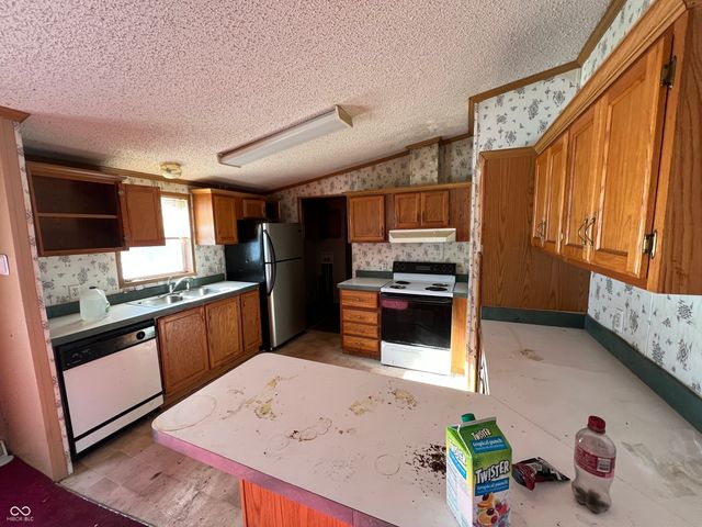 225 E 360 N, Anderson, IN 46012