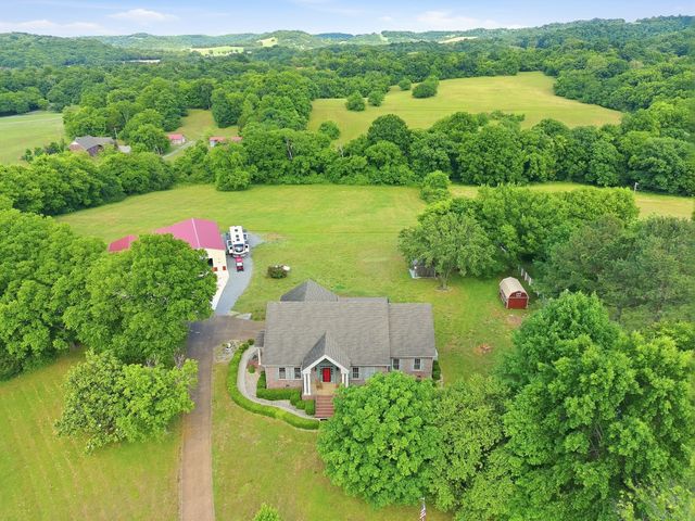 1150 Cochran Cemetery Rd, Lewisburg, TN 37091