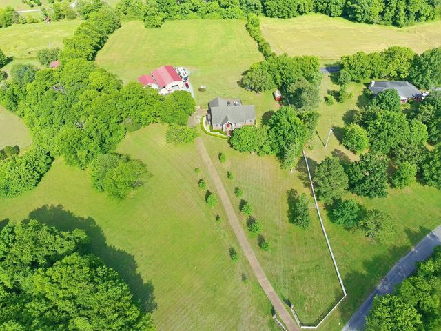 1150 Cochran Cemetery Rd, Lewisburg, TN 37091