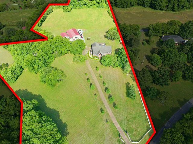 1150 Cochran Cemetery Rd, Lewisburg, TN 37091