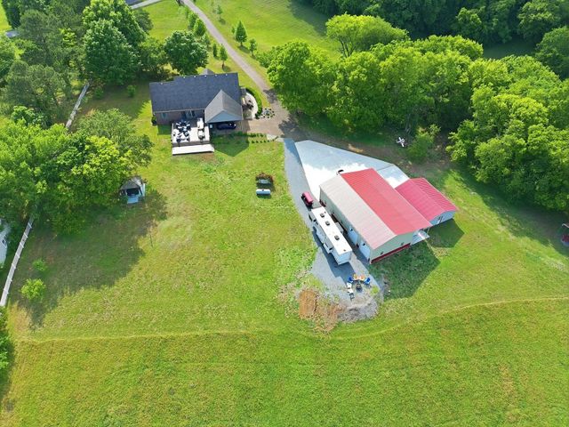 1150 Cochran Cemetery Rd, Lewisburg, TN 37091