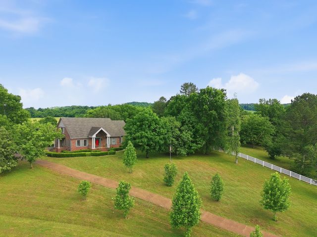 1150 Cochran Cemetery Rd, Lewisburg, TN 37091